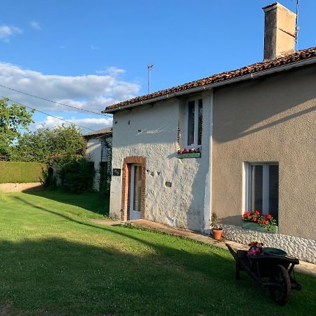 Long Meadow Gite France Asnieres-sur-Blour Extérieur photo