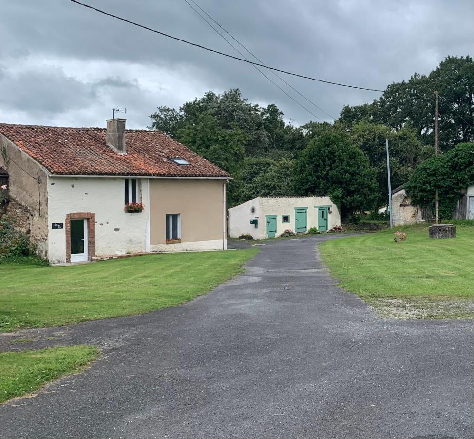 Long Meadow Gite France Asnieres-sur-Blour Extérieur photo