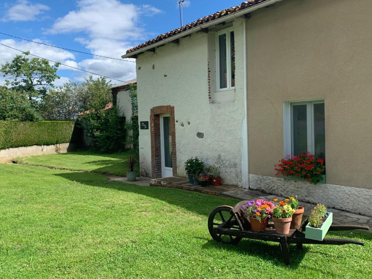 Long Meadow Gite France Asnieres-sur-Blour Extérieur photo